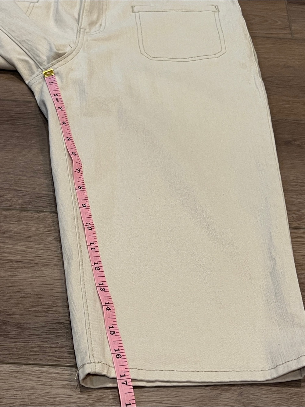 NWT Code Bleu Skimmer 10 Petite Below Knee-Length Light Khaki Shorts Modest - Picture 4 of 14